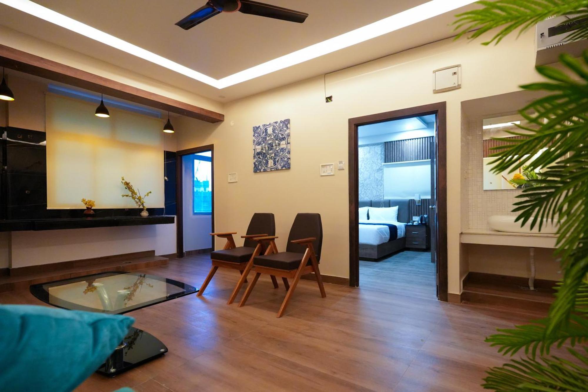 Hotel Pavitra Purnia Zewnętrze zdjęcie
