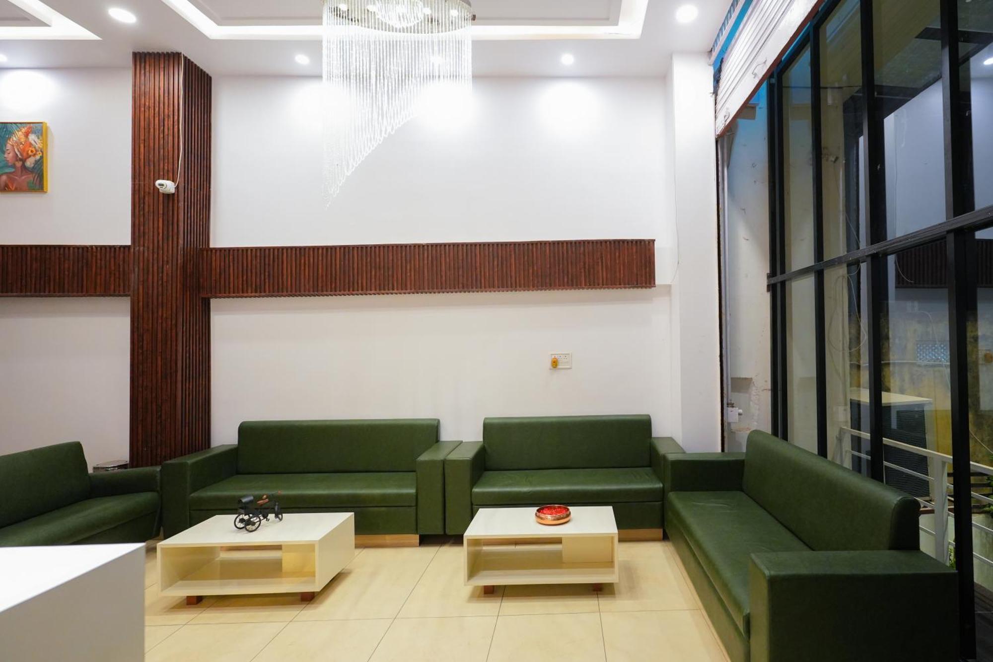 Hotel Pavitra Purnia Zewnętrze zdjęcie