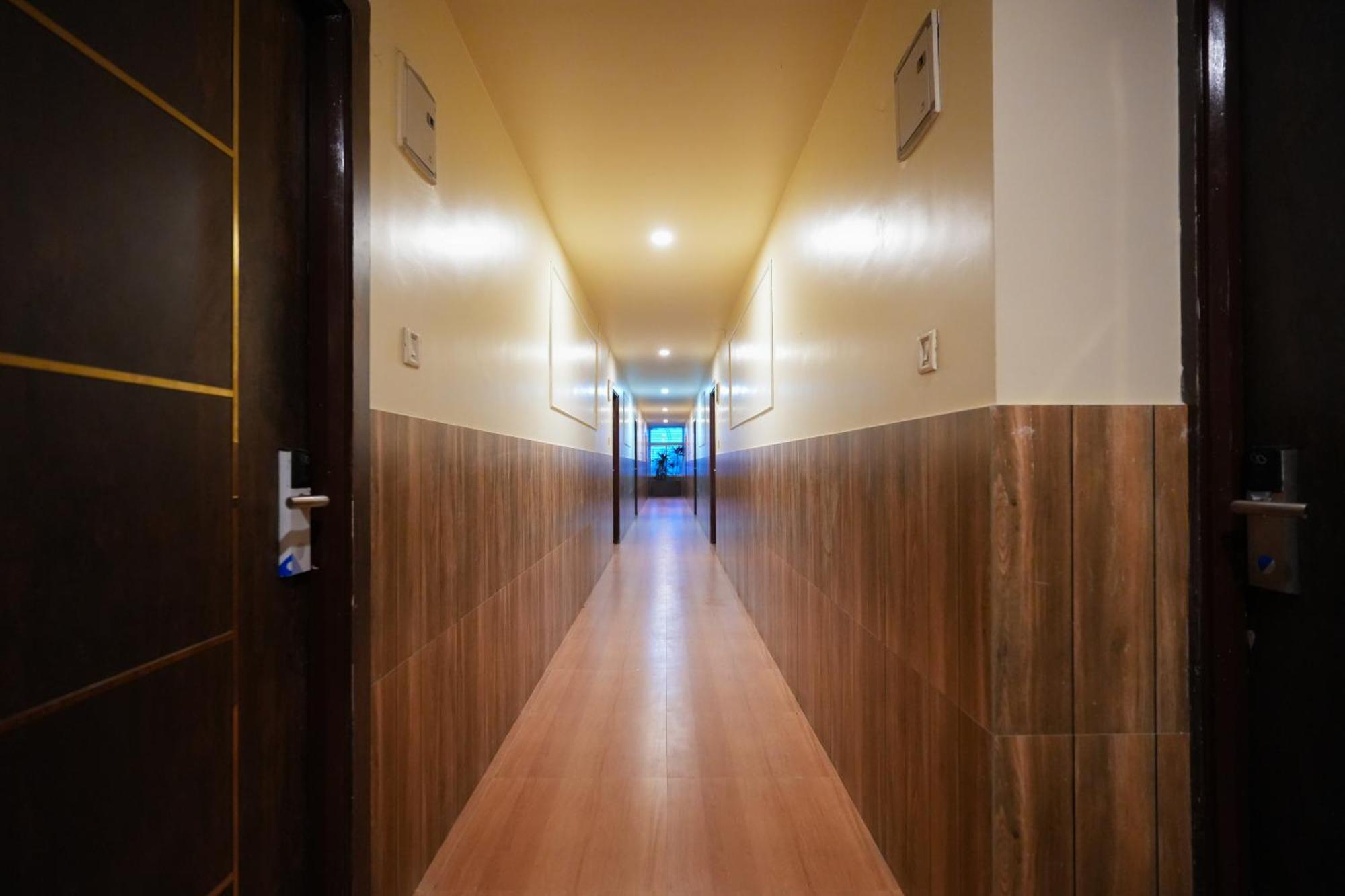 Hotel Pavitra Purnia Zewnętrze zdjęcie